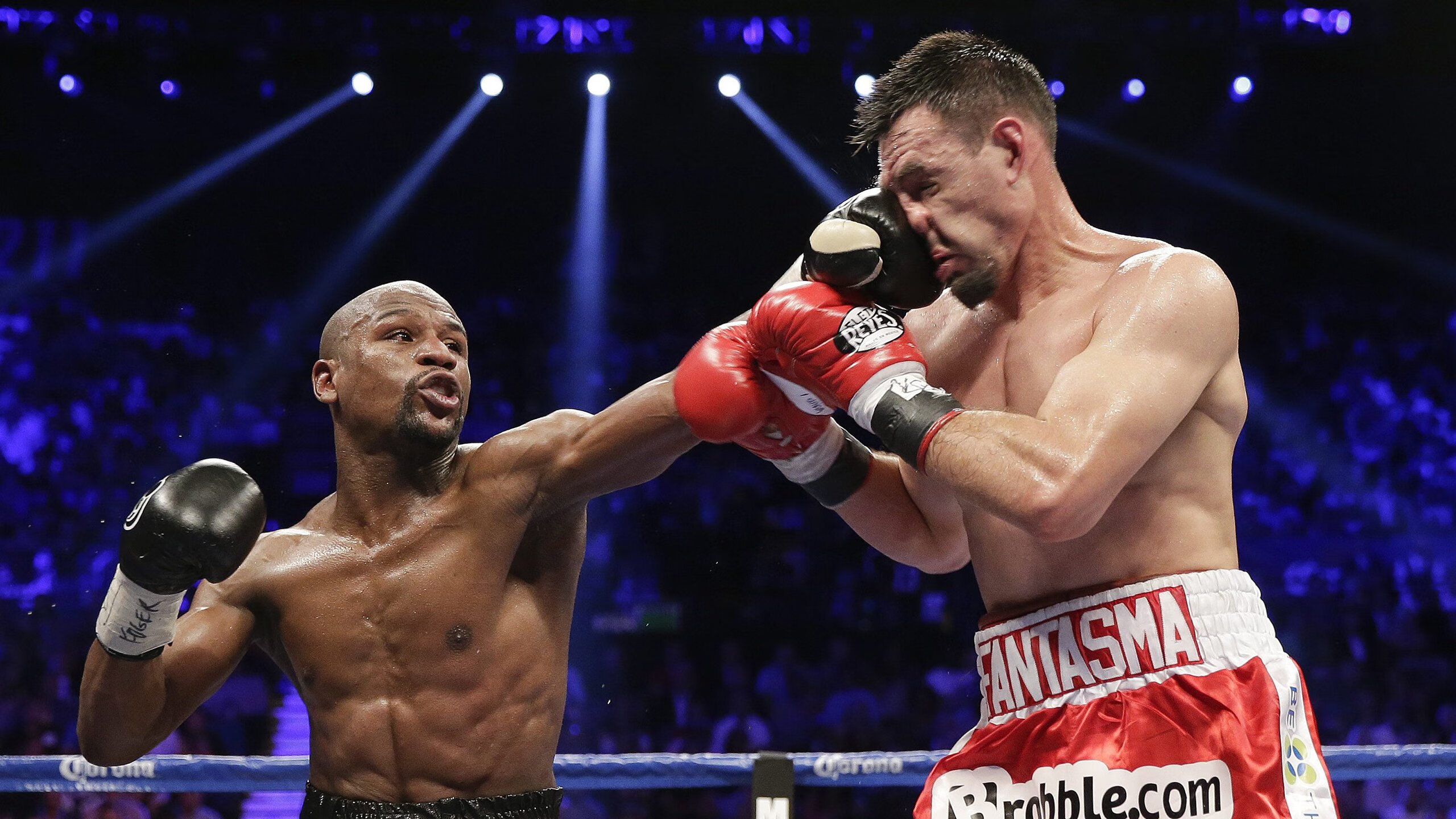 开云官方app入口-德甲争冠战之夜，戈贝尔扛起全队，孤胆英雄的史诗篇章