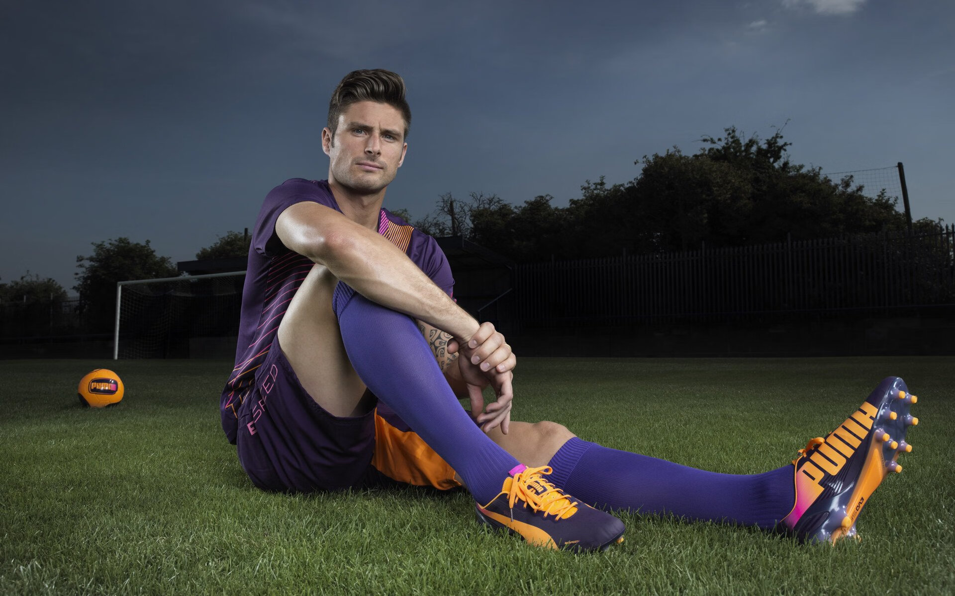 黄喜灿闪耀欧陆,苏格兰对阵里昂一役中的亚洲之光