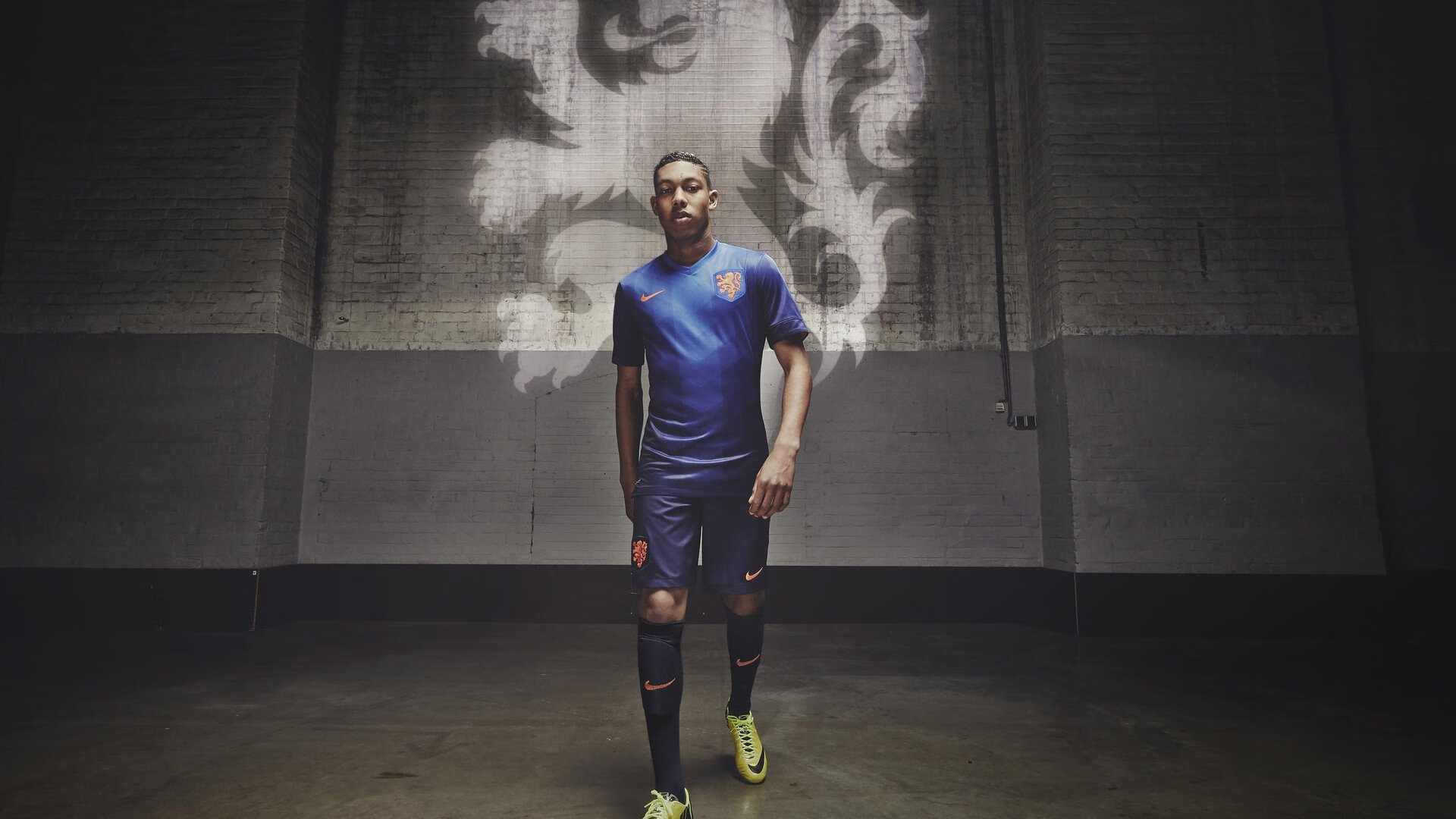 波斯铁骑遭遇星月军团，巴雷拉一锤定音，亚洲之巅的自我证明之战