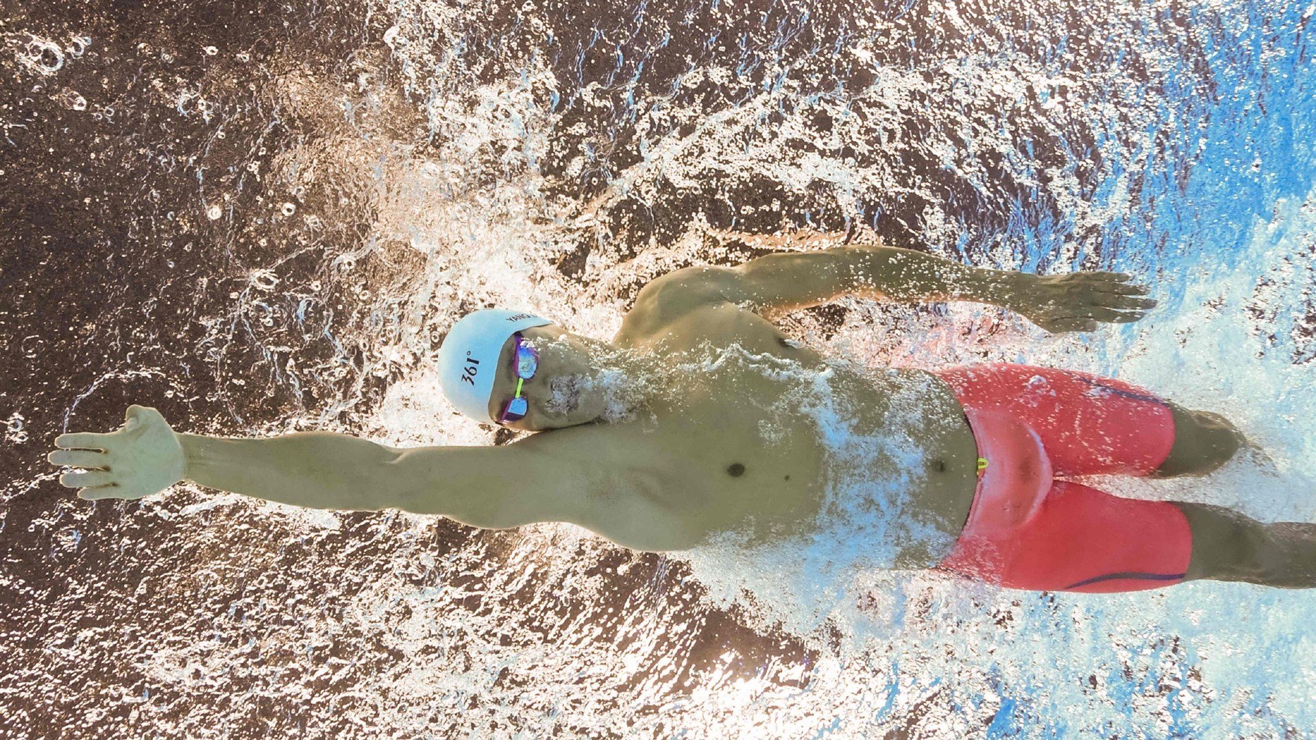 黄喜灿一锤定音！加拿大险胜安哥拉，关键先生改写比赛走向